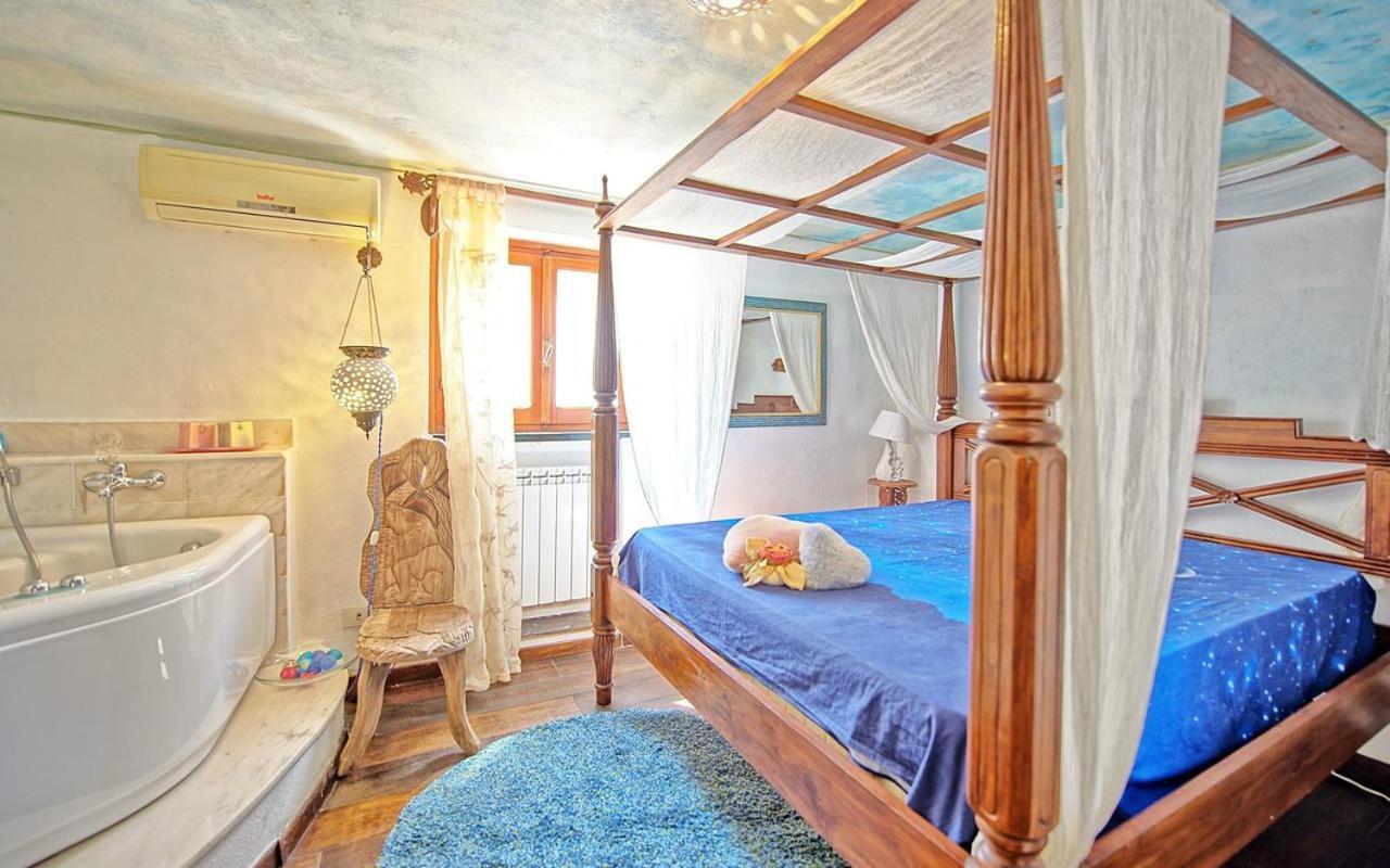 La Casa Fra Gli Ulivi Luxury Apartments With Pool Near Cinque Terre And Tuscany Monte Marcello Extérieur photo