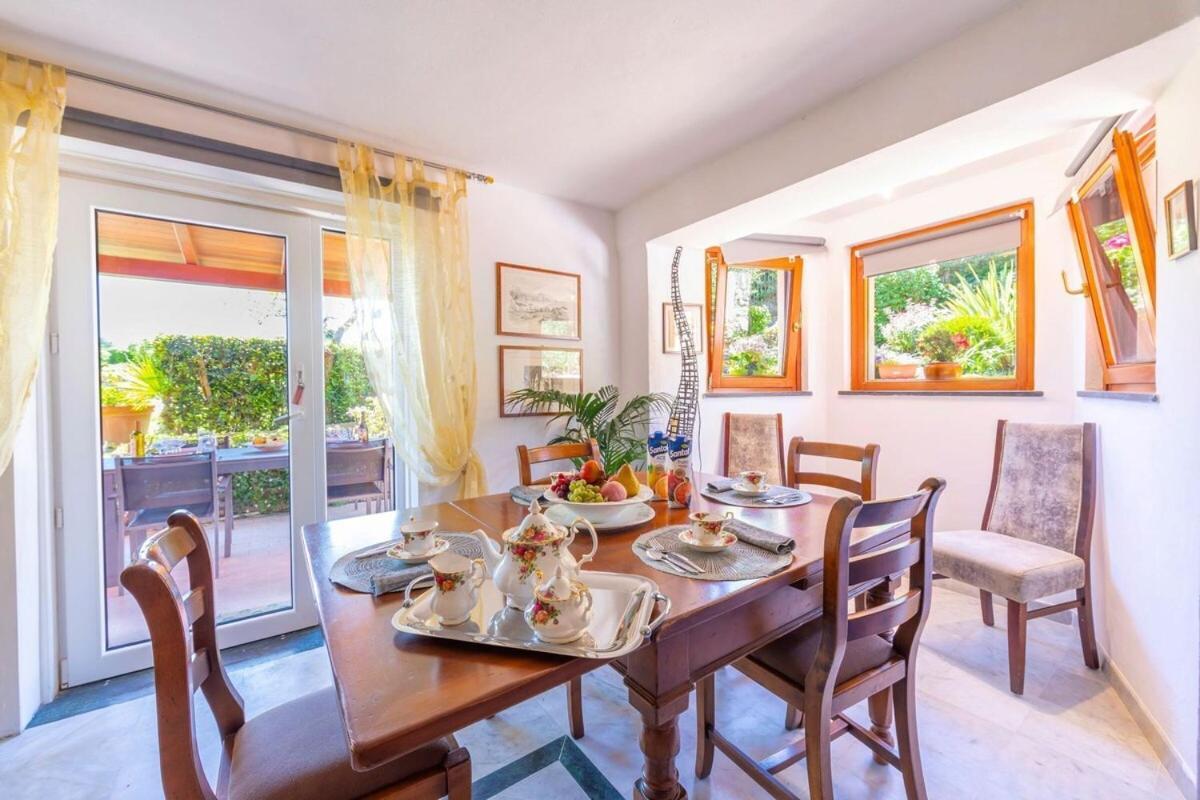 La Casa Fra Gli Ulivi Luxury Apartments With Pool Near Cinque Terre And Tuscany Monte Marcello Extérieur photo